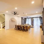 Bungalow Putrajaya 15Pax W Private Pool Gathering